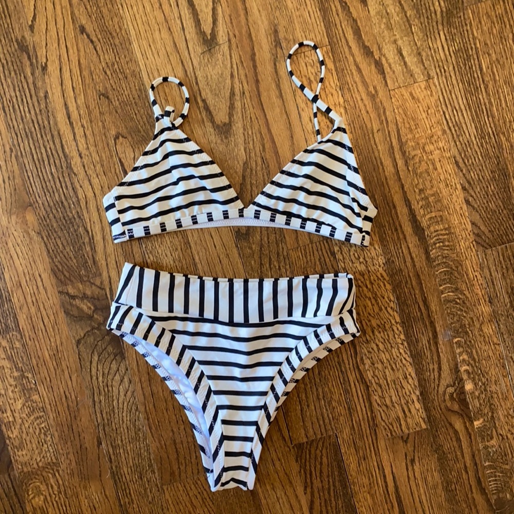 Nasty Gal black and white bikini size small